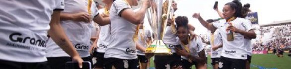 Corinthians é bi da Supercopa Feminina com goleada no Flamengo