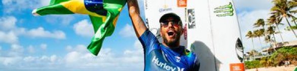 Filipinho vence etapa de Sunset Beach do circuito mundial de surfe