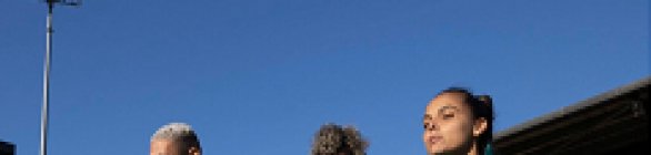  Com time completo, seleção feminina treina com apoio de Richarlison