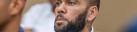 Daniel Alves admite penetração 