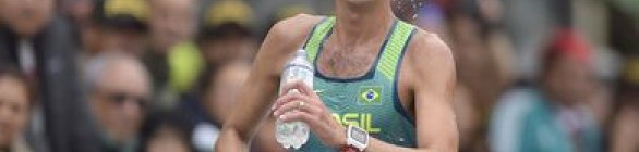 Marcha atlética: Caio Bonfim é ouro e faz índice olímpico para Paris