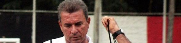 Ricardo Silva deixa comando do Vitória com marcas históricas