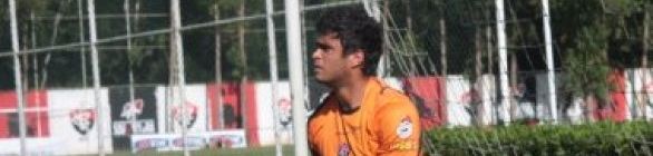 Gustavo comemora possibilidade de estreia no Vitória: 'Chegou minha hora 