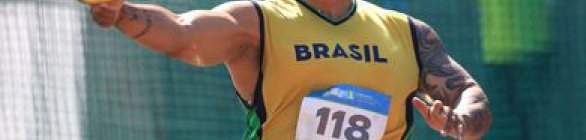 Claudiney Batista quebra recorde mundial no lançamento de disco