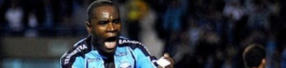 Empresário revela interesse do Bahia no meia Hugo