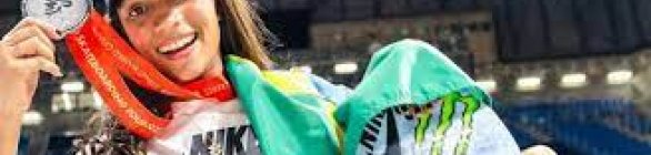 Rayssa Leal conquista prata no Mundial de skate street no Japão