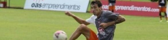 Rildo é liberado pelo Vitória e fica livre para acertar com a Ponte Preta