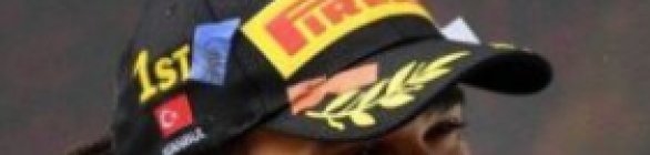 Confirmado: Hamilton estará na Ferrari para a temporada 2025 da Fórmula 1