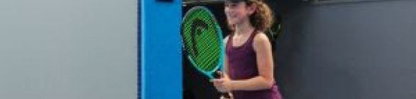 Tênis na infância: conheça as vantagens do esporte para os pequenos