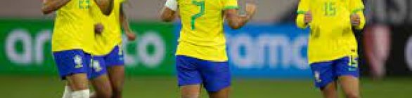 Invicta na Copa Ouro, seleção feminina fecha 1ª fase com goleada