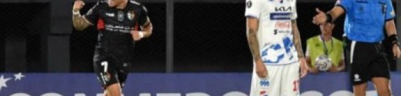 Fora de casa, Palestino abre boa vantagem sobre o Nacional na Libertadores