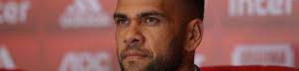 Amigos e um jogador em atividade pagaram fiança de Daniel Alves