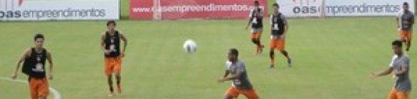 Mudança no esquema não preocupa elenco: 'Nosso grupo é experiente'