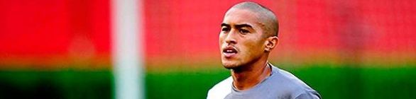 Nino Paraíba comemora retorno aos gramados após três meses de fora