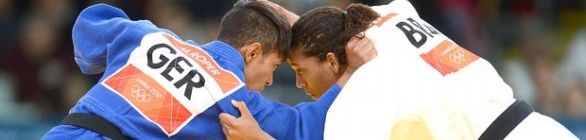 Rafaela Silva passa por primeira luta difícil e avança às oitavas de final