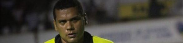 Trio de arbitragem de Grêmio x Bahia é afastado e fará reciclagem