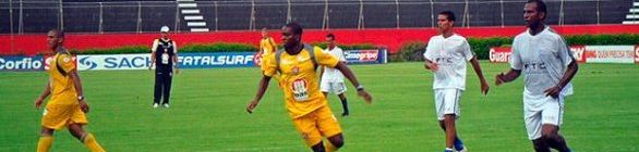 Na liderança da Série B, Vitória volta aos trabalhos na Toca do Leão