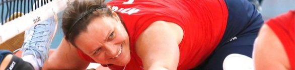 Com marcas no corpo e na camisa, vítima de terroristas é ícone britânico