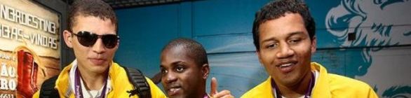 Medalhistas, baianos do futebol de 5 são recebidos com festa