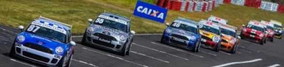 Vitor Genz é campeão do MINI Challenge Cup