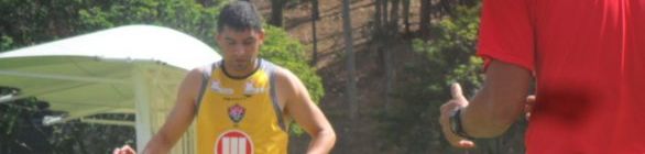 William volta aos treinos com bola e vira opção para duelo contra o Paraná