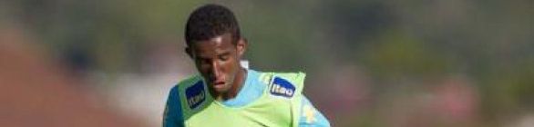 Bahia acerta com Talisca