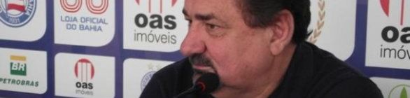 Angioni diz que vai continuar em 2013