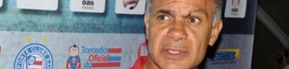 Jorginho elogia elenco e prevê sufoco até eliminar risco de queda do Bahia