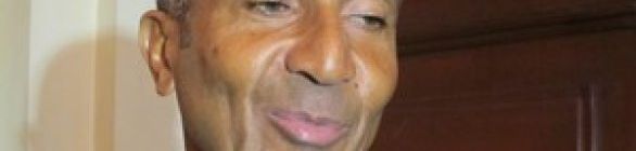 Alvo do Vitória para 2013, Cristóvão Borges diz que busca estabilidade