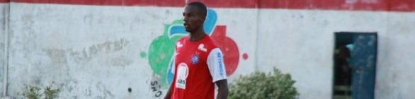 De Itiruçu a Maracás: zagueiro se espelha em Dedé para brilhar no Bahia