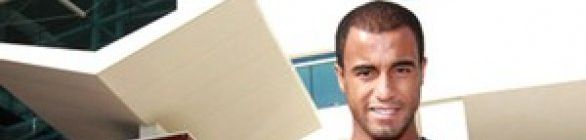 Lucas veste camisa do PSG e ouve do 'dono' que será melhor do mundo