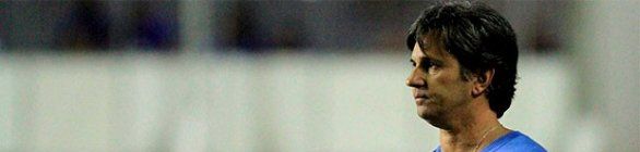 Caio Júnior avalia triunfo e diz que Escudero está perto