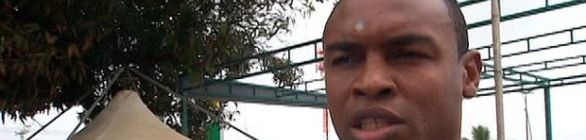 Novo reforço do Bahia, Obina chega para assinar contrato