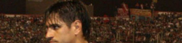 Bahia anuncia contratação do meia argentino Paulo Rosales