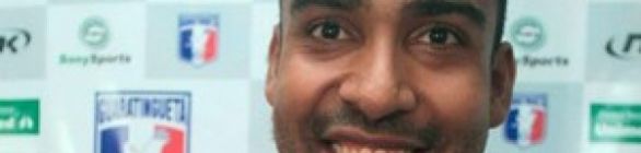 Coelho chega ao Guará, mas faz juras ao Timão: 'Único emblema que beijei 