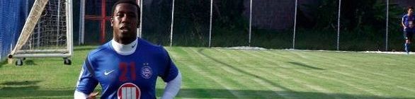 Após fortalecimento muscular, Toró espera estrear pelo Bahia no Baiano