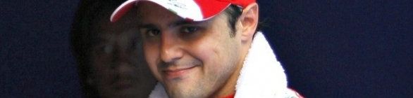 Na chuva, Vettel faz a pole na Malásia; Massa retorna à 1ª fila após três anos