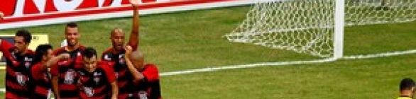 Vitória volta a ganhar no Baiano e garante classificação para semifinal