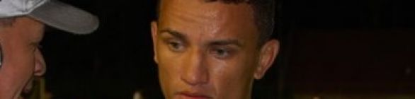 Bahia confirma negociação com o lateral-esquerdo Raul