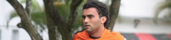 'Temos que ter personalidade', brada Neto Coruja após derrota na semif