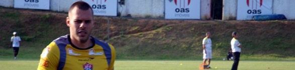 Deola ignora crise no rival e garante que foco está no título do Baianão