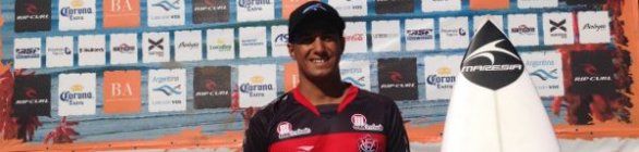 SURF - ATLETA RUBRO NEGRO É NONO NA ETAPA DO PERU