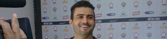 Neto Coruja tem más notícias sobre lesão, e Vitória realiza treino técnico