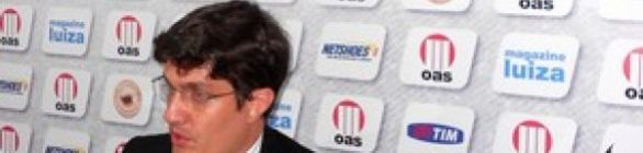 Interventor conversa com gestor e adia rescisão do meia Paulo Rosales