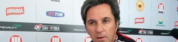 Por artilharia, Caio Jr. revela conversa com Biancucchi: ‘Passei confiança’