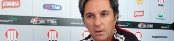 Caio Junior comemora ‘falta de competência’ da Portuguesa