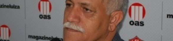 Diretor de futebol do Vitória confirma Alemão e revela busca por zagueiro