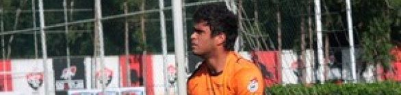 Depois de um ano, Gustavo volta a ser titular e reencontra o Coritiba