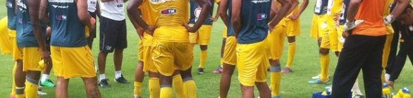 Sem time definido, Vitória encerra preparação para enfrentar o Flamengo