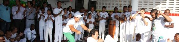 Emoção e alegria marcam a entrega de cadeiras de rodas